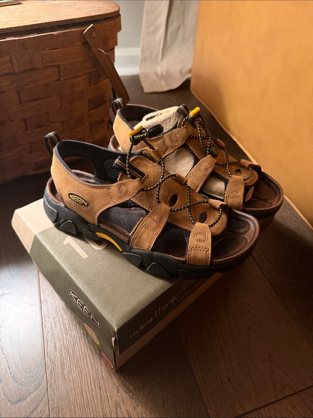 KEEN Tan Brown Sport Sandals